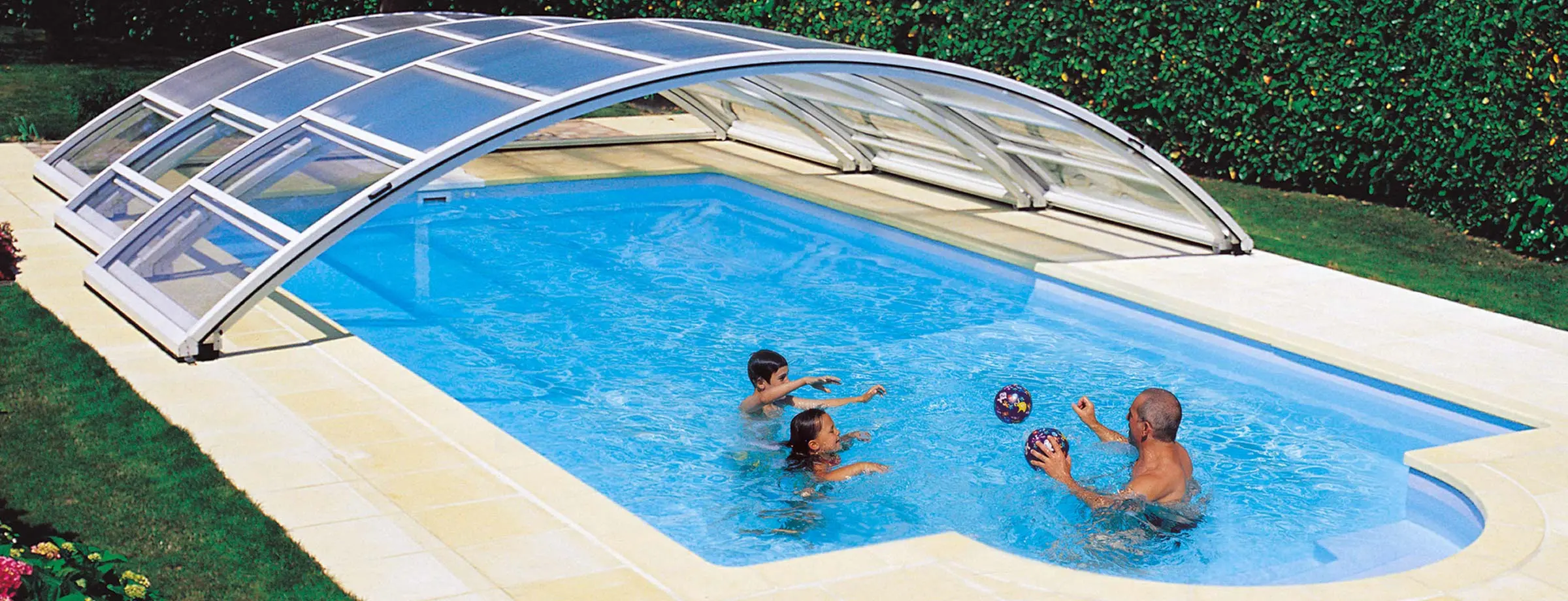 Poolüberdachung halbhoch